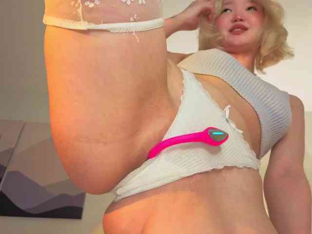 milli-sunrise Sex Cam Show