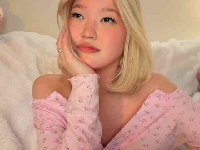 milli-sunrise Sex Cam Show