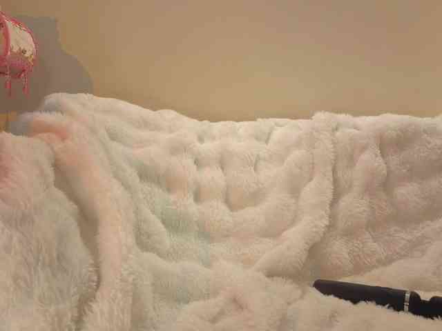 milli-sunrise Sex Cam Show