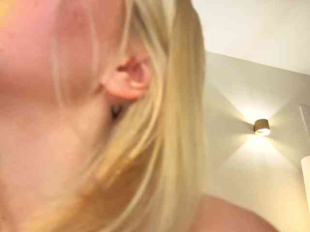 milli-sunrise Sex Cam Show