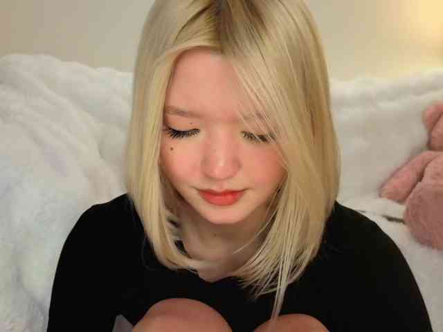 milli-sunrise Sex Cam Show