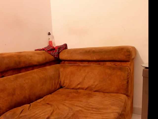 Twohornyss chat room