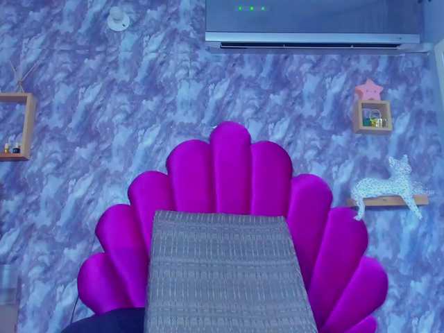EMMA_PARIS live webcam show