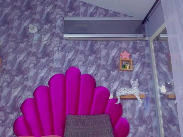 EMMAPARIS live cam on BongaCams