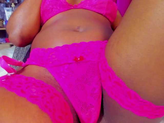 EMMAPARIS live cam on BongaCams