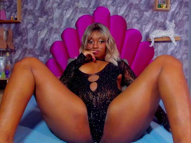 EMMA_PARIS live webcam show