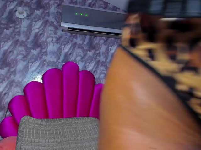 EMMAPARIS live cam on BongaCams