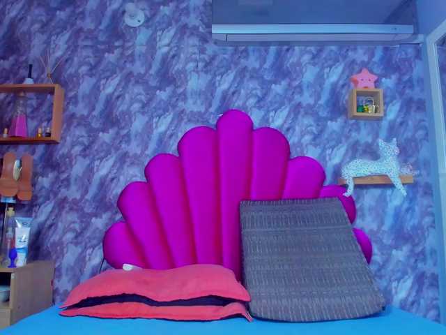 EMMAPARIS live cam on BongaCams
