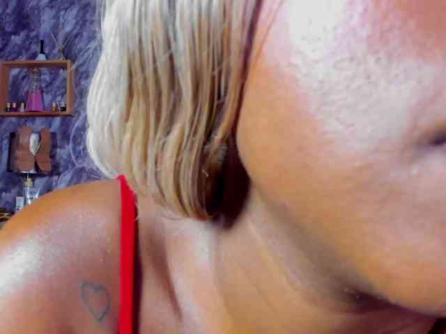 EMMA_PARIS webcam