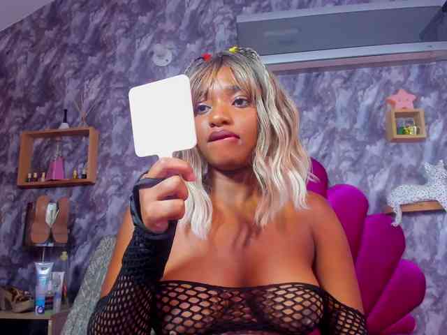 EMMA_PARIS
