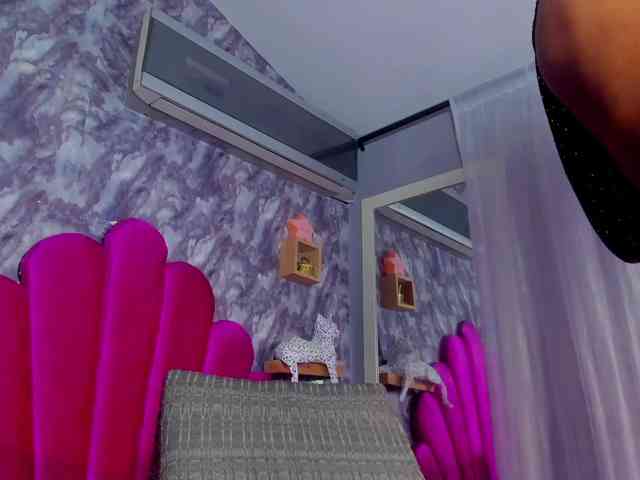 EMMA_PARIS webcam