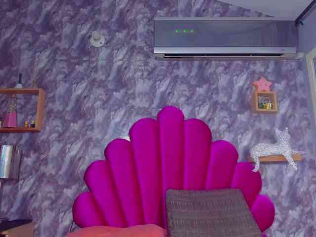 EMMA_PARIS webcam