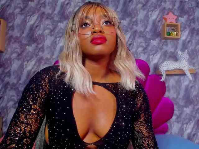 EMMA_PARIS webcam