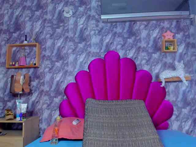 EMMA_PARIS webcam