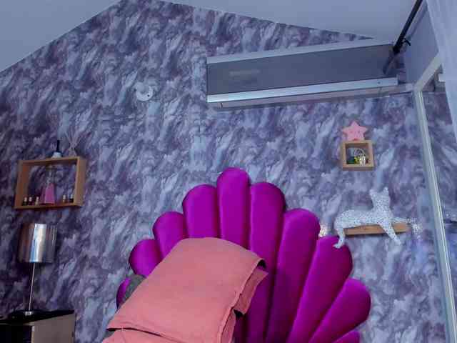 EMMA_PARIS webcam