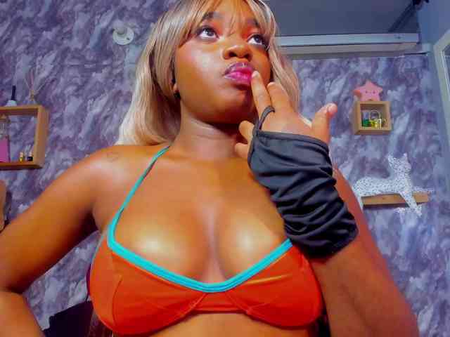 EMMA_PARIS webcam