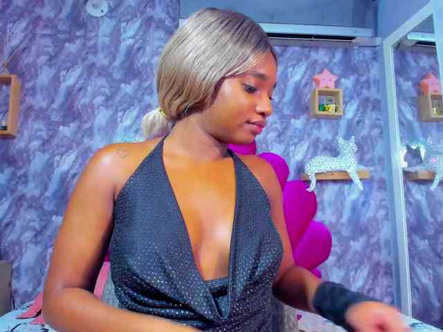 EMMA_PARIS webcam