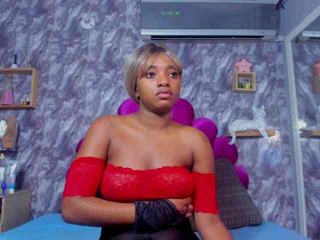 EMMA_PARIS webcam