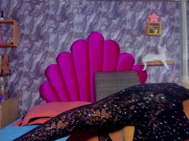 EMMA_PARIS webcam