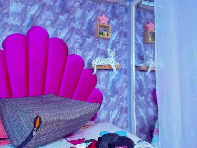 EMMA_PARIS webcam
