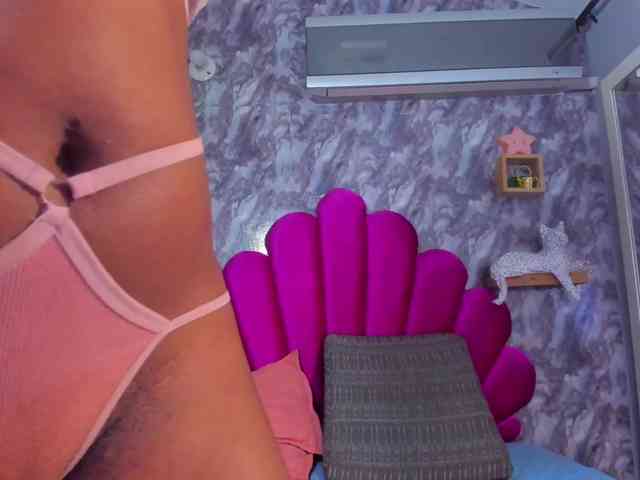 EMMA_PARIS webcam