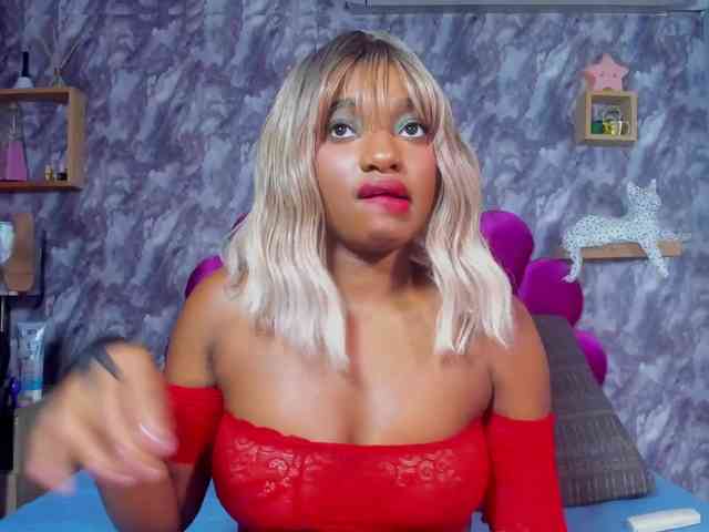 EMMA_PARIS webcam