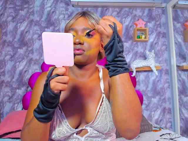 EMMA_PARIS webcam