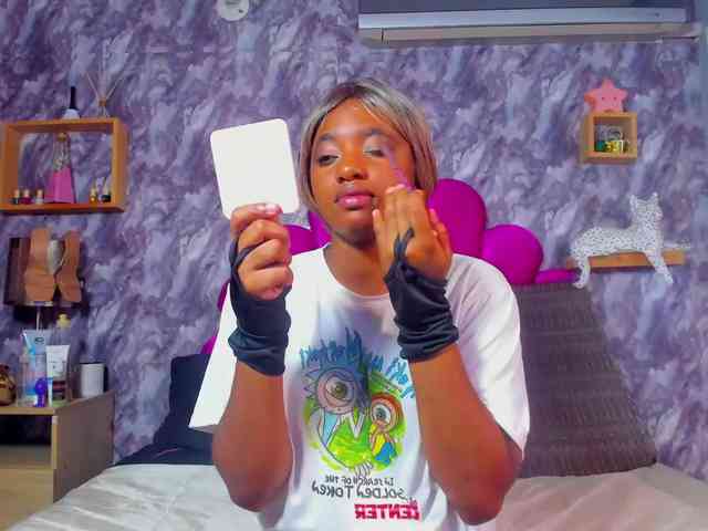 EMMA_PARIS webcam