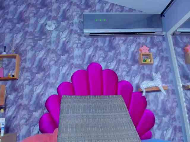 EMMA_PARIS webcam