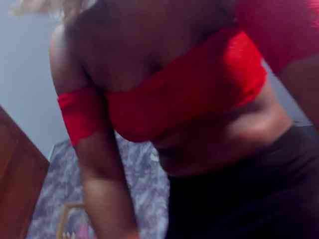 EMMA_PARIS webcam