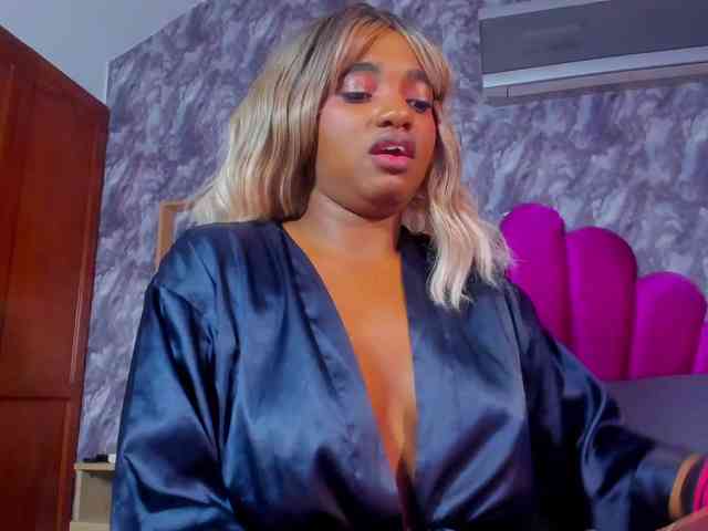 EMMA_PARIS webcam