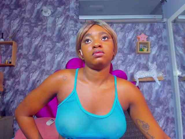EMMA_PARIS webcam