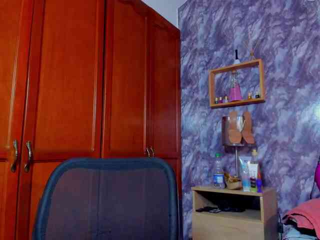 EMMA_PARIS webcam