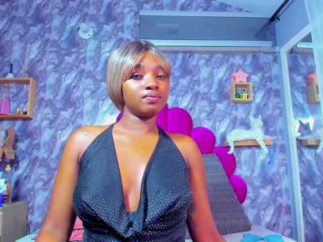EMMA_PARIS webcam
