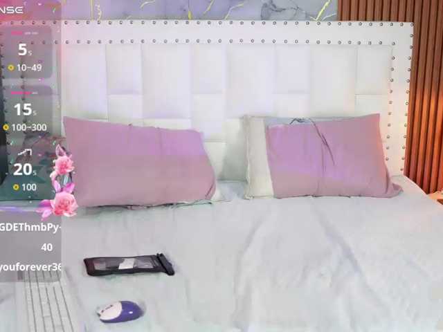 horny18girl live cam on BongaCams