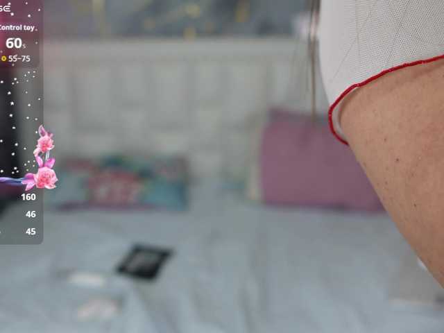 horny18girl live cam on BongaCams