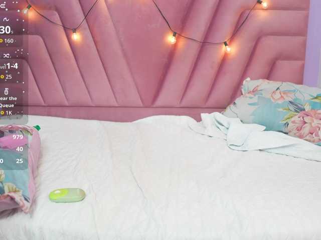 horny18girl live cam on BongaCams