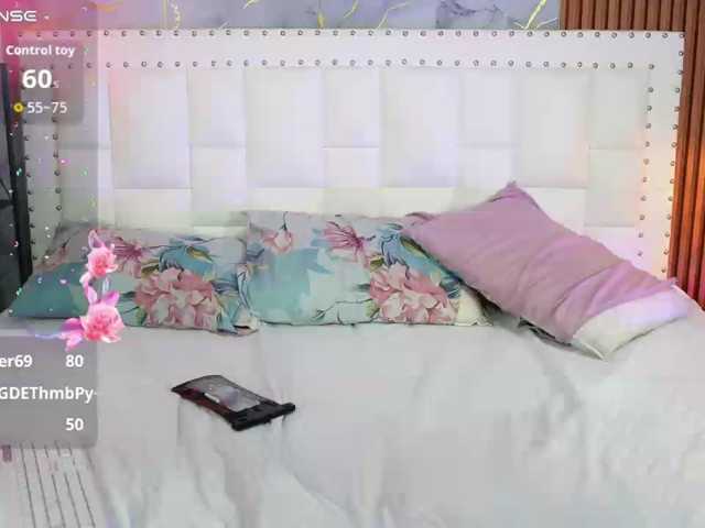 horny18girl live cam on BongaCams