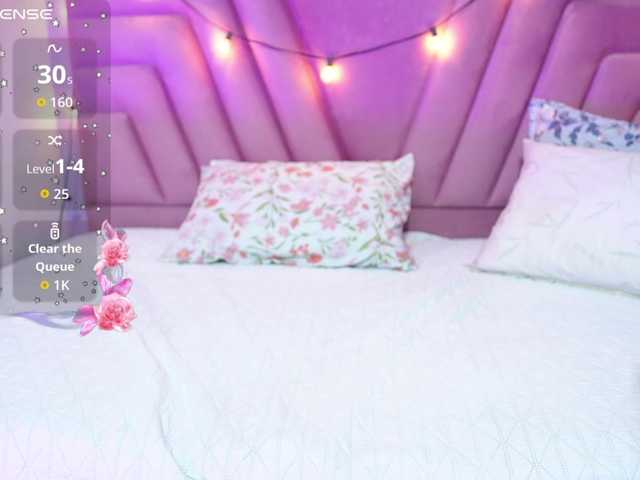 horny18girl live cam on BongaCams