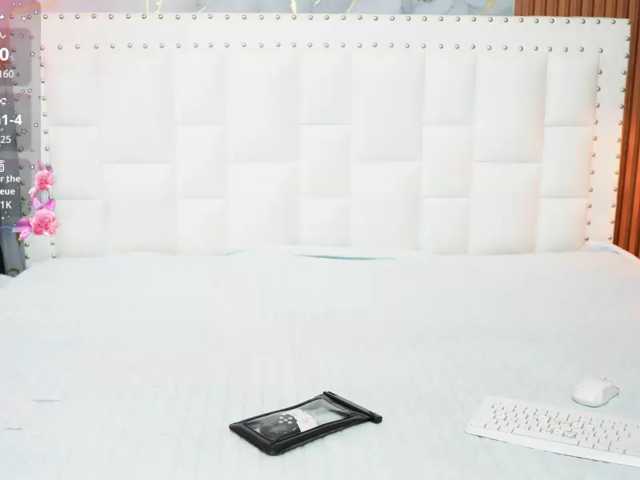 horny18girl live cam on BongaCams