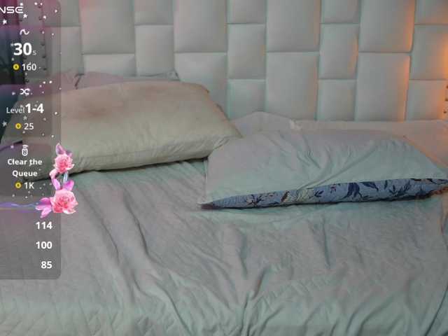 horny18girl live cam on BongaCams