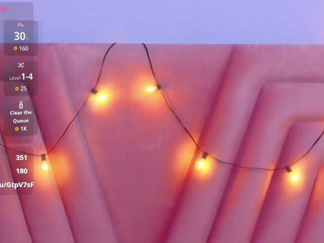 horny18girl's BongaCams show and profile