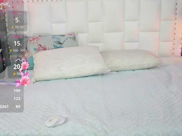 horny18girl live cam on BongaCams