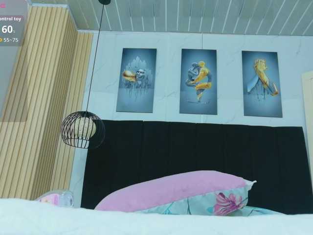 horny18girl live cam on BongaCams