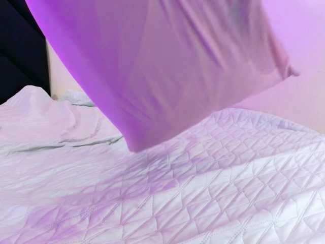 horny18girl live cam on BongaCams