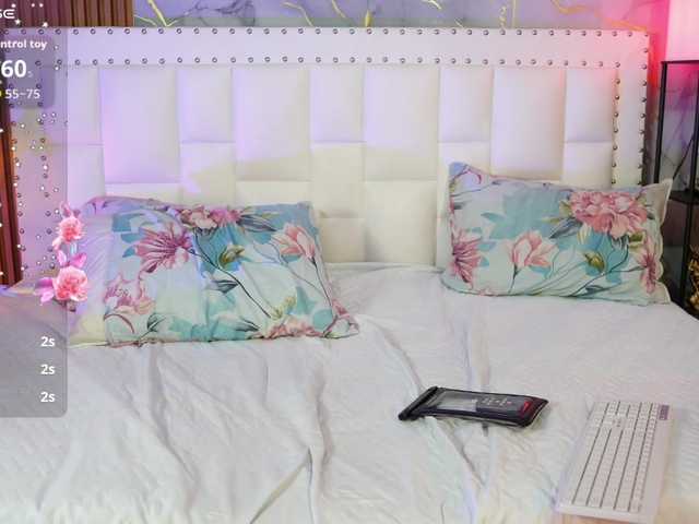 le modèle horny18girl est en webcam porno dans un show sur le site bongacams, il possède les tags suivants: Latino/Hispanic,Brunette,Trimmed