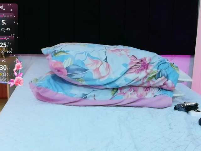 horny18girl live cam on BongaCams