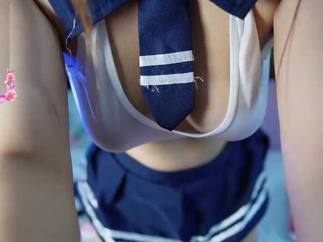 horny18girl live cam on BongaCams