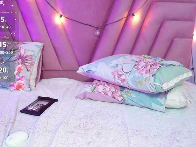 horny18girl live cam on BongaCams