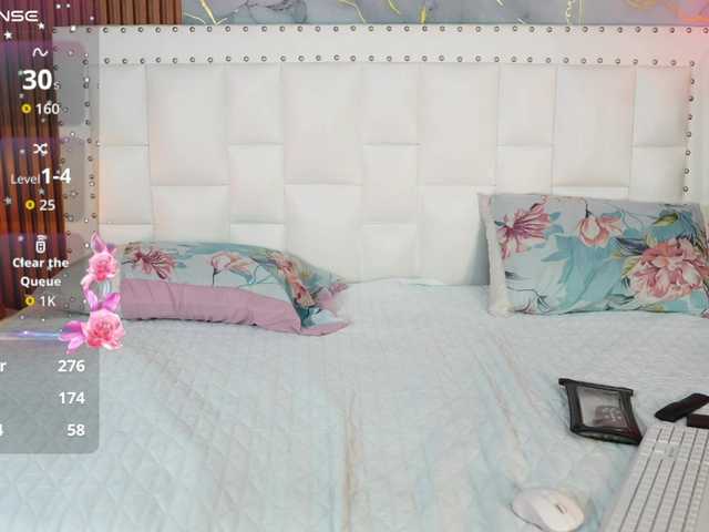 horny18girl live cam on BongaCams